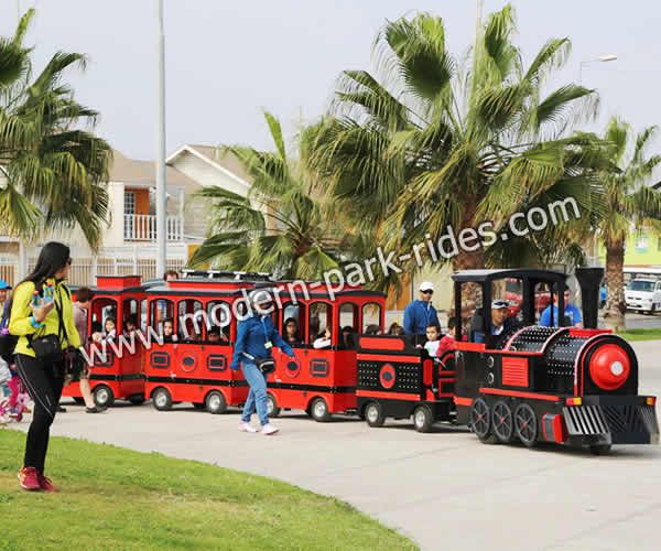 ENGLAND TOURIST TRAIN