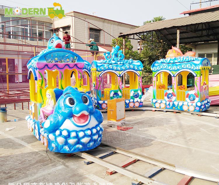 16 Riders Mini Train HYHC01