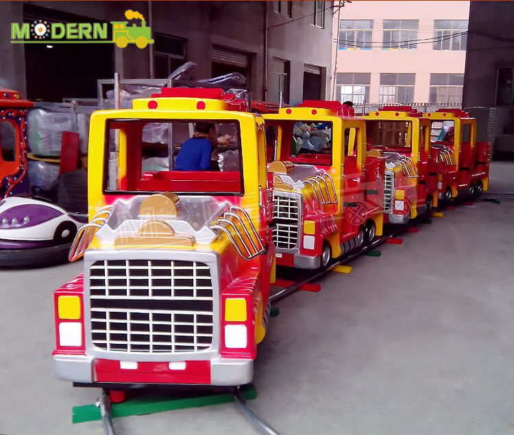 16 Riders Park Mini Train KCT16X